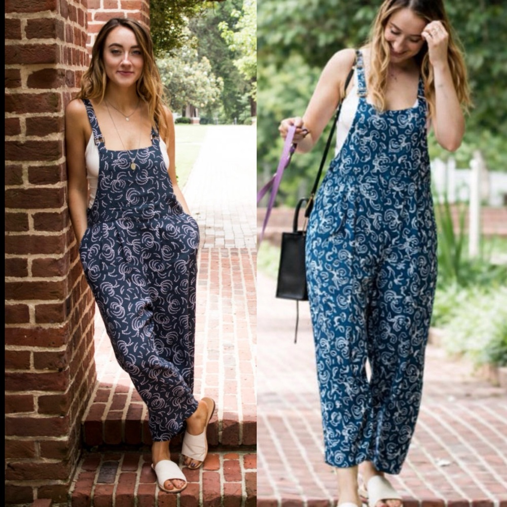 Maeve by Anthropologie Tidal Pools Blue Print Cropped‎ Jumpsuit size XSP
